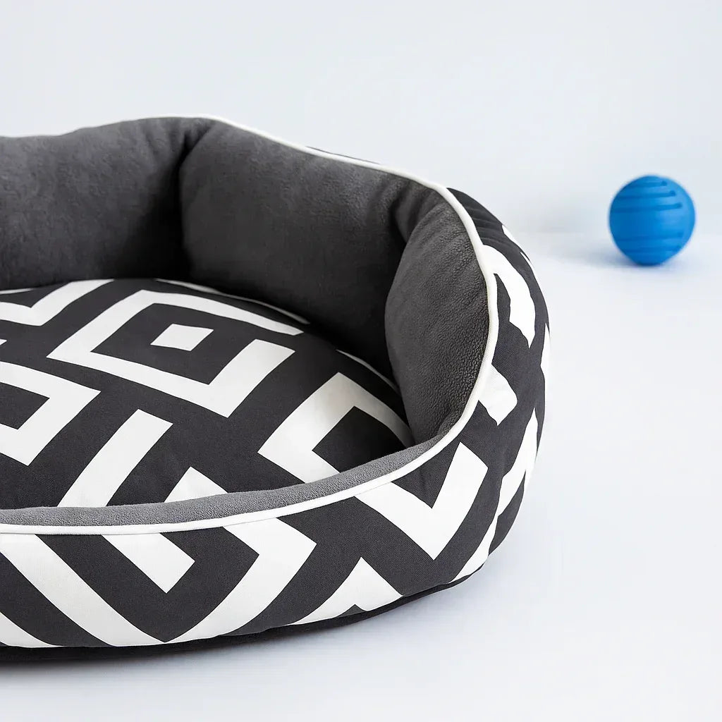 Ultra Soft Dog & Cat Bed – Plush Comfort & Washable - Clawmego