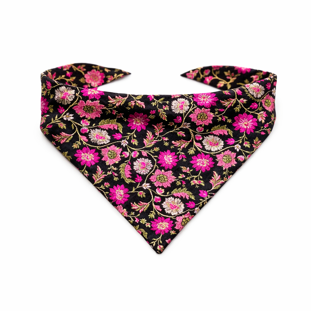Clawmego Bandana for Dogs_Elegant floral in black